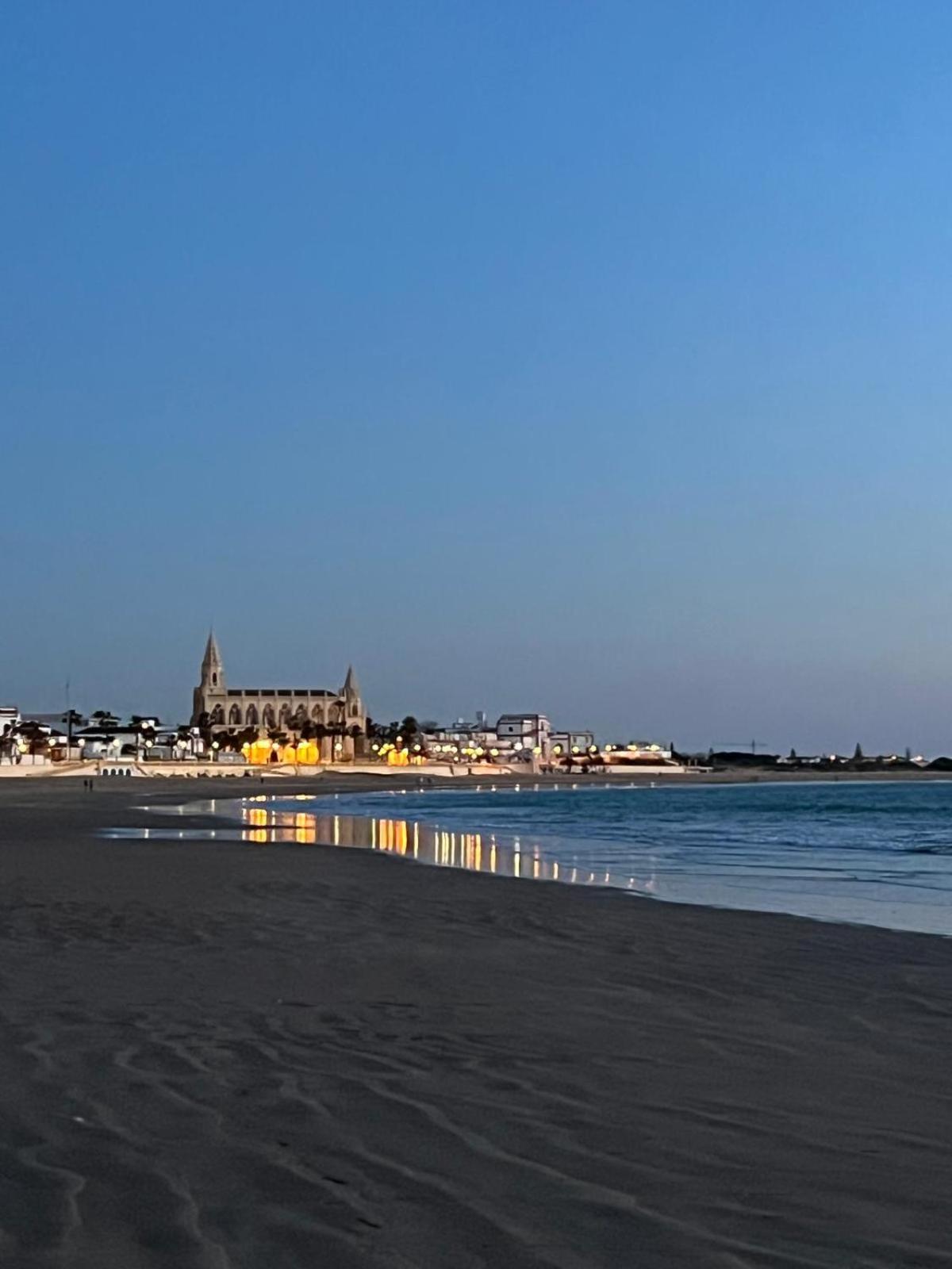 Regla Beach 150 M De La Playa Chipiona Kültér fotó